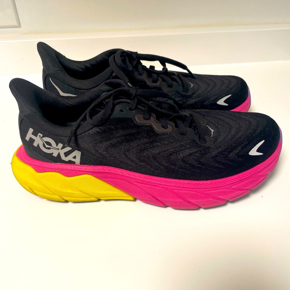 HOKA RUNNING SHOES